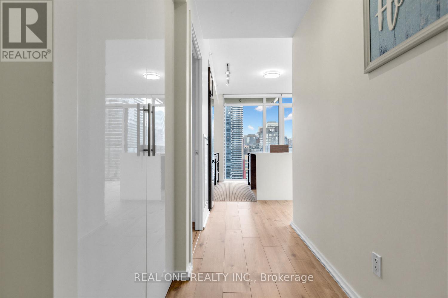 1804 - 75 St Nicholas Street, Toronto, Ontario  M4Y 0A5 - Photo 17 - C12955730