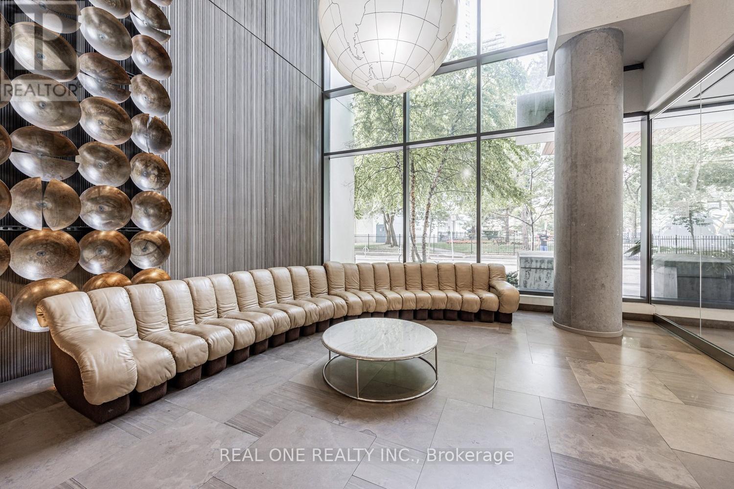 1804 - 75 St Nicholas Street, Toronto, Ontario  M4Y 0A5 - Photo 20 - C12955730