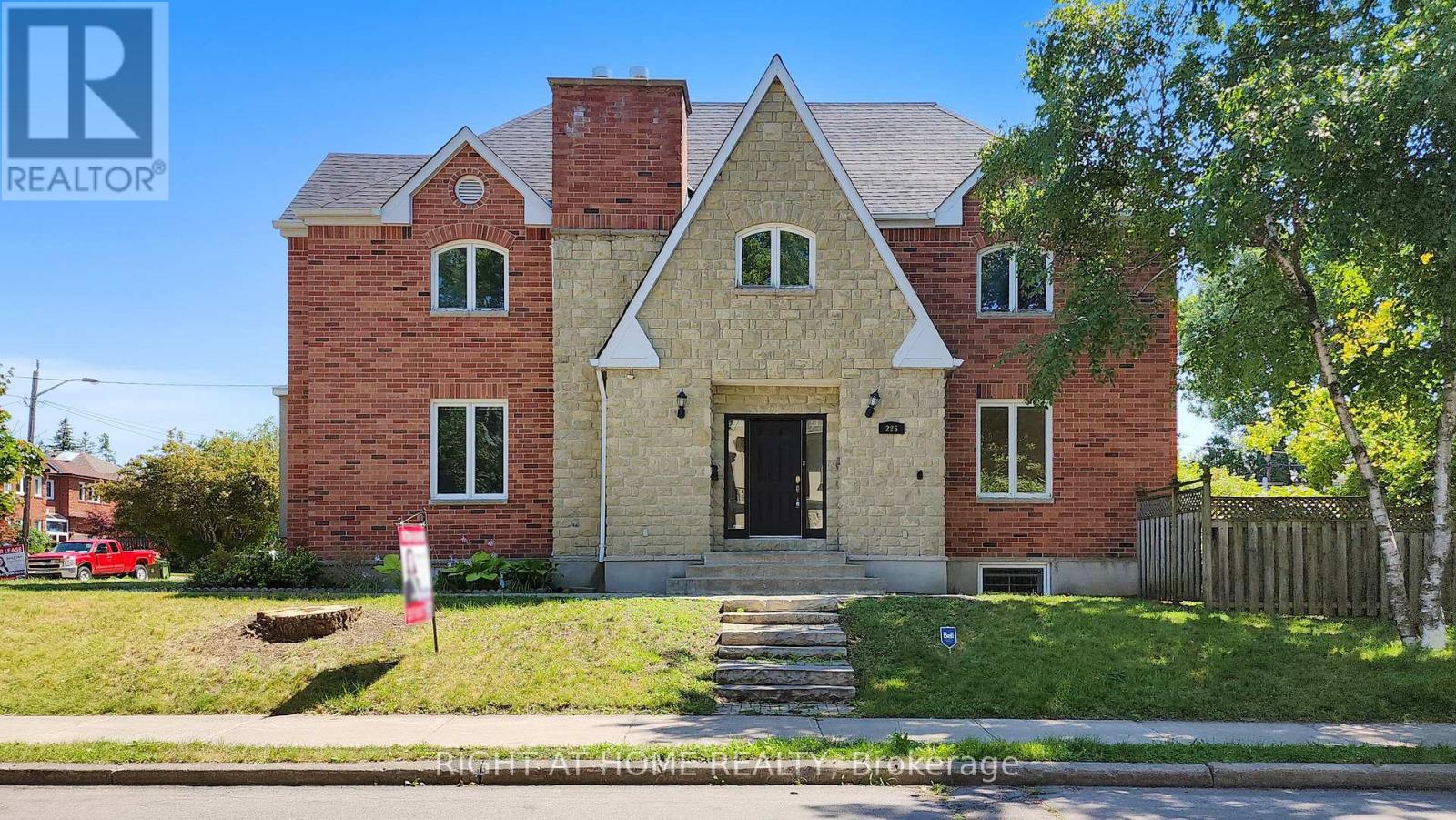 225 Kingsdale Avenue, Toronto, Ontario  M2N 3X3 - Photo 2 - C12955740