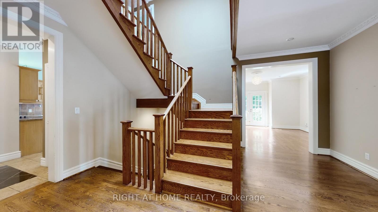 225 Kingsdale Avenue, Toronto, Ontario  M2N 3X3 - Photo 8 - C12955740