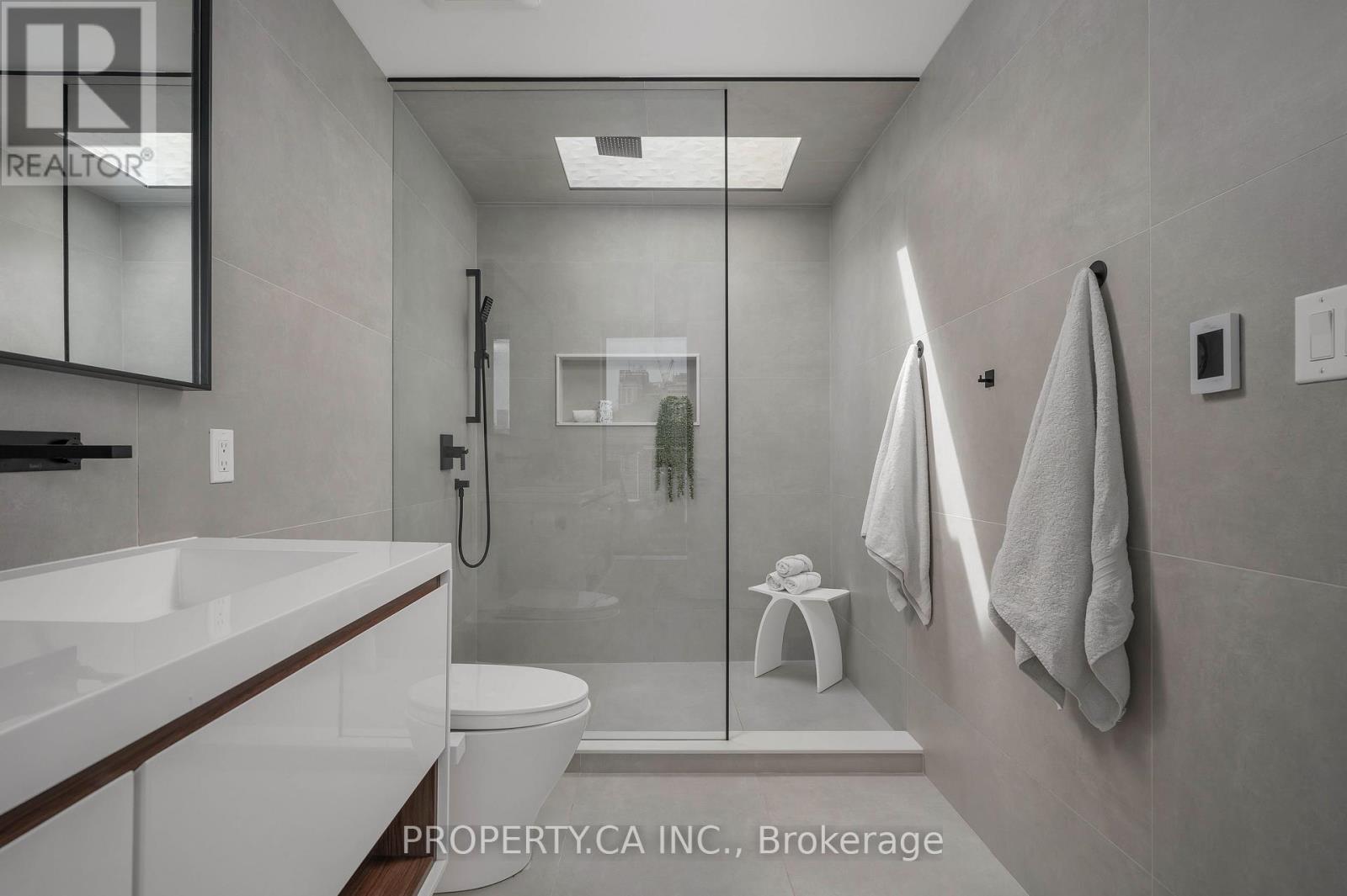 268 Euclid Avenue, Toronto, Ontario  M6J 2K2 - Photo 16 - C12955744