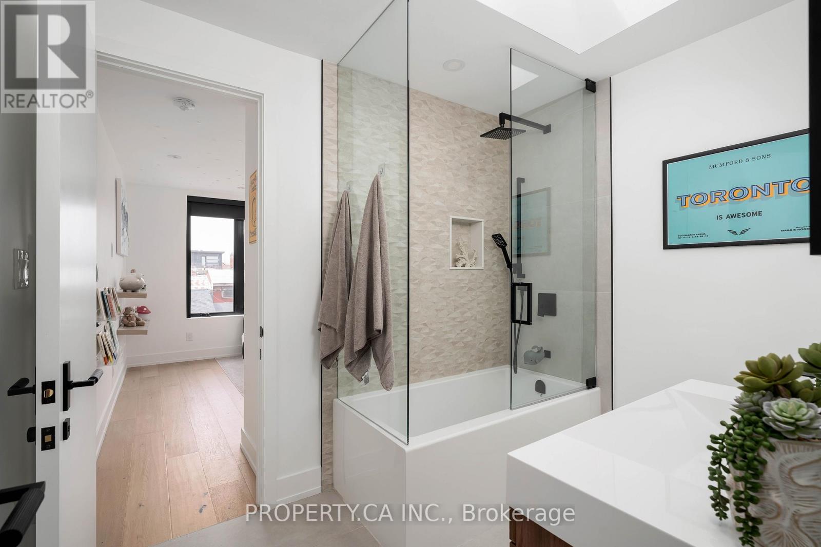 268 Euclid Avenue, Toronto, Ontario  M6J 2K2 - Photo 23 - C12955744