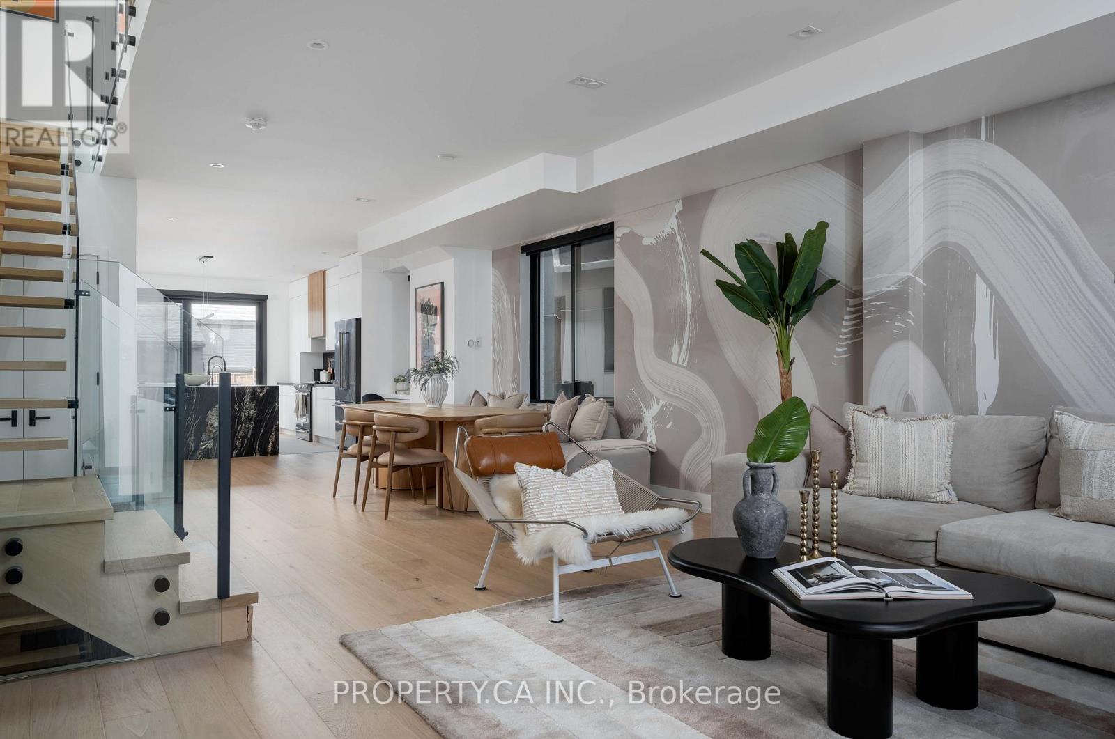 268 Euclid Avenue, Toronto, Ontario  M6J 2K2 - Photo 6 - C12955744