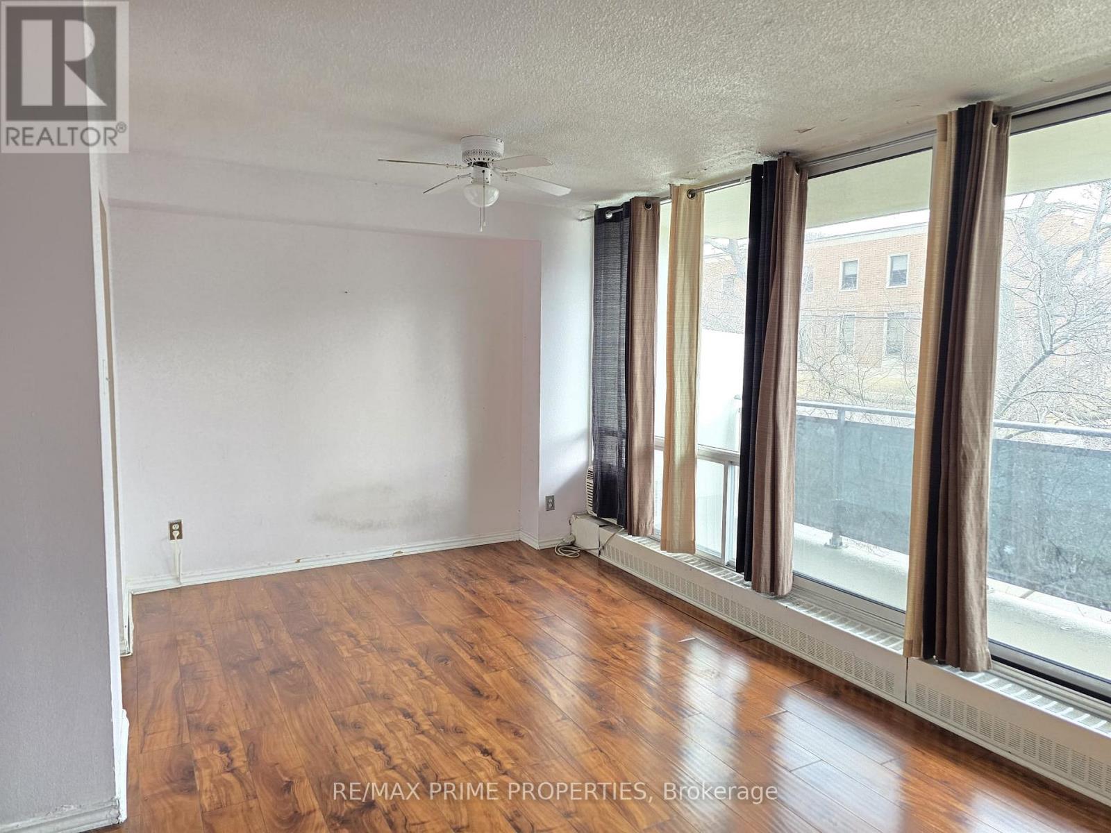#214 - 10 Sunrise Avenue, Toronto, Ontario  M4A 2R1 - Photo 7 - C12955746