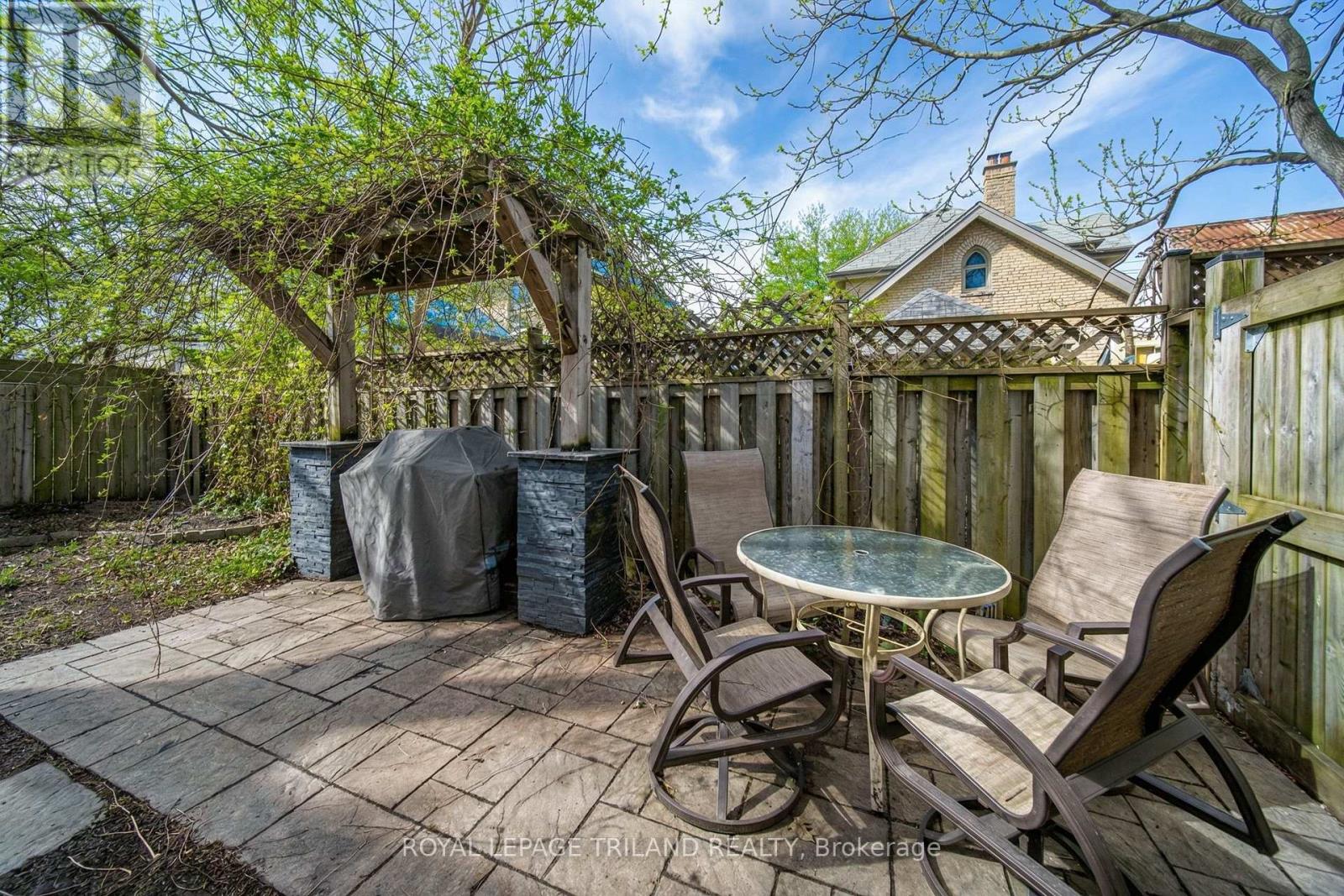 981 Lorne Avenue, London East, Ontario  N5W 3L4 - Photo 4 - X12955672