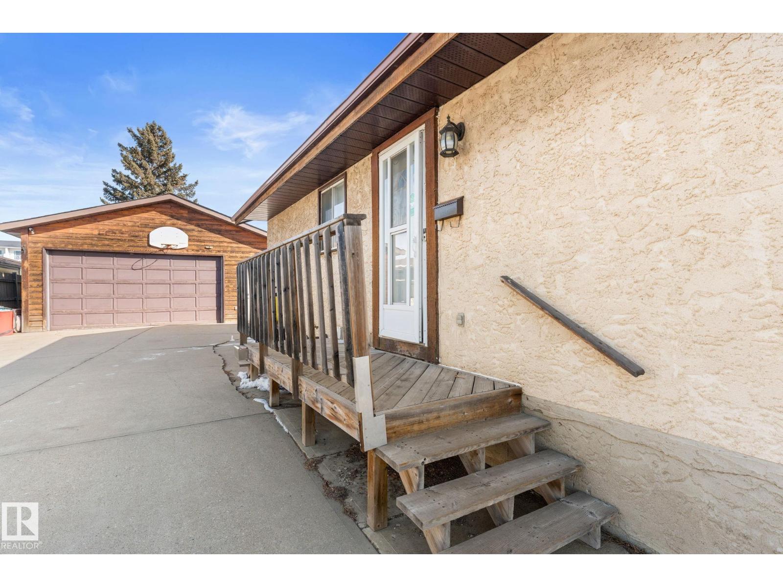 3422 138a Av Nw Nw, Edmonton, Alberta  T5Y 1S4 - Photo 2 - E4480560