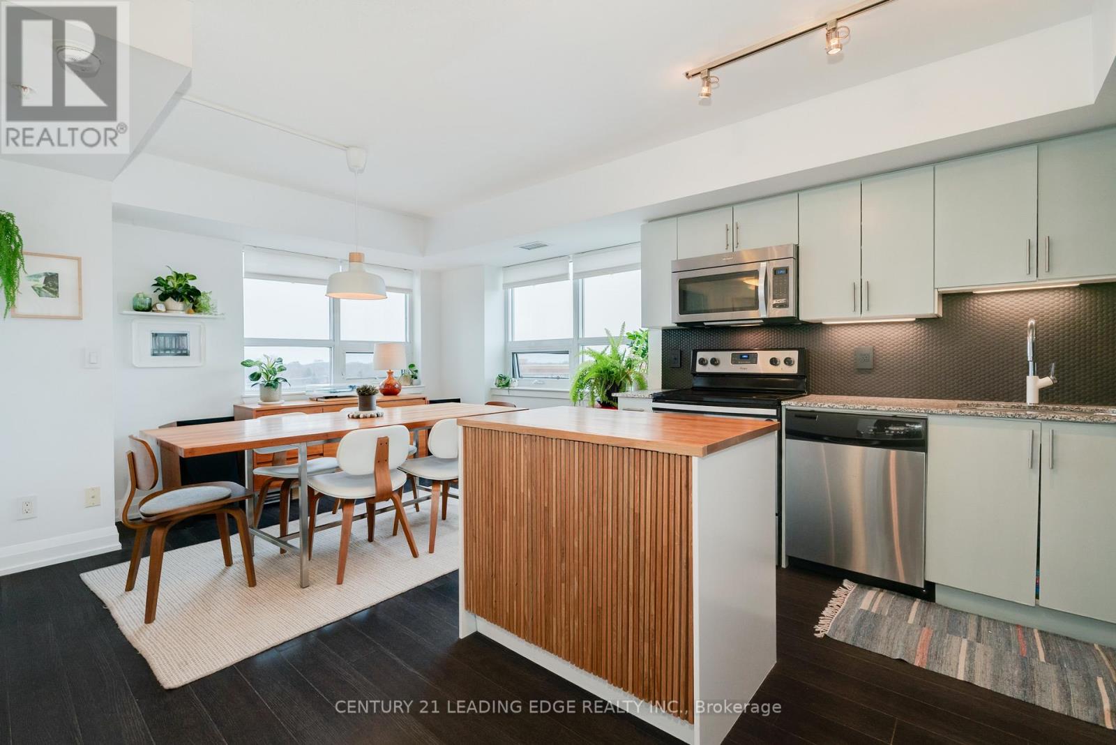 611 - 3520 Danforth Avenue, Toronto, Ontario  M1L 1E5 - Photo 4 - E12955690