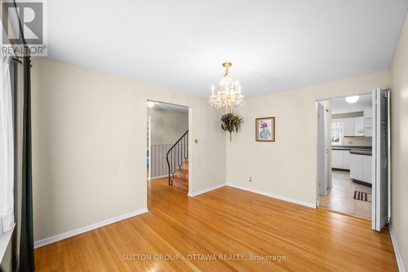 2391 Ogilvie Road, Ottawa, Ontario  K1J 7N4 - Photo 11 - X12955658