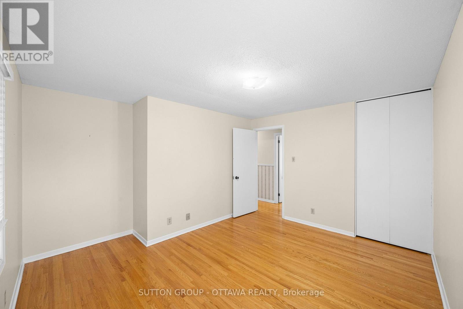 2391 Ogilvie Road, Ottawa, Ontario  K1J 7N4 - Photo 25 - X12955658