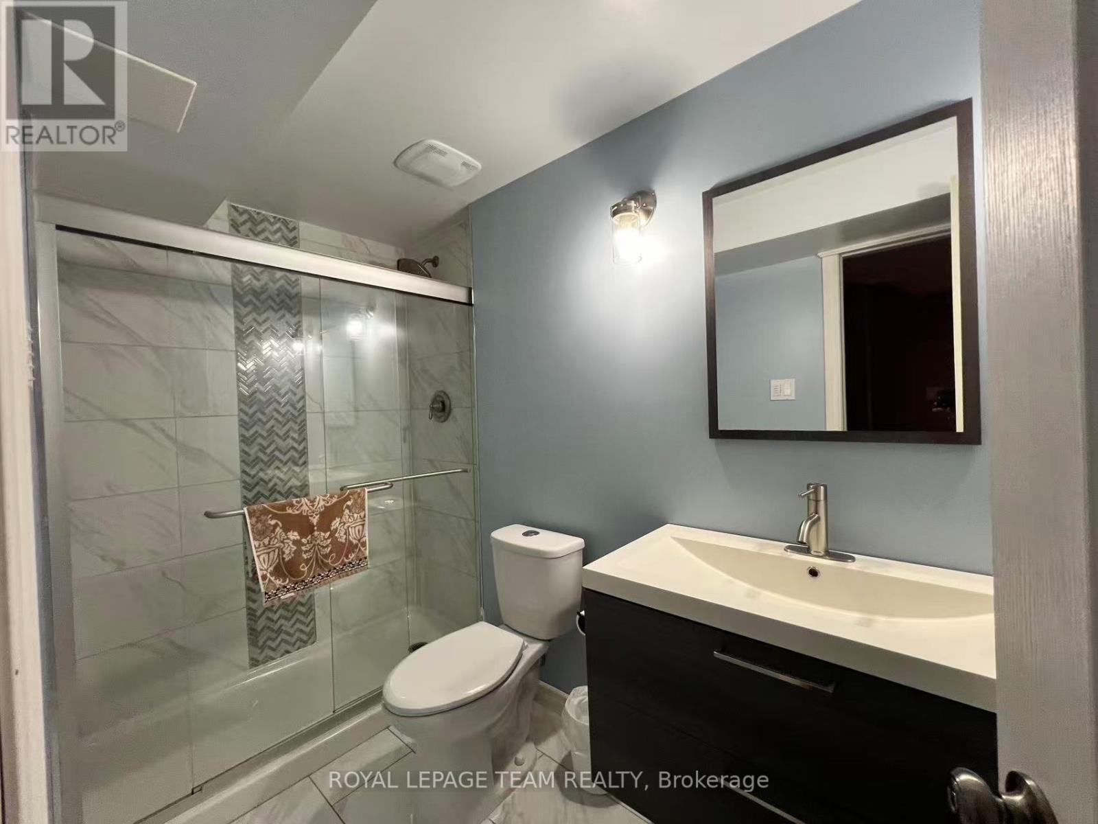 1097 Northgraves Crescent, Ottawa, Ontario  K2M 0C6 - Photo 31 - X12955754