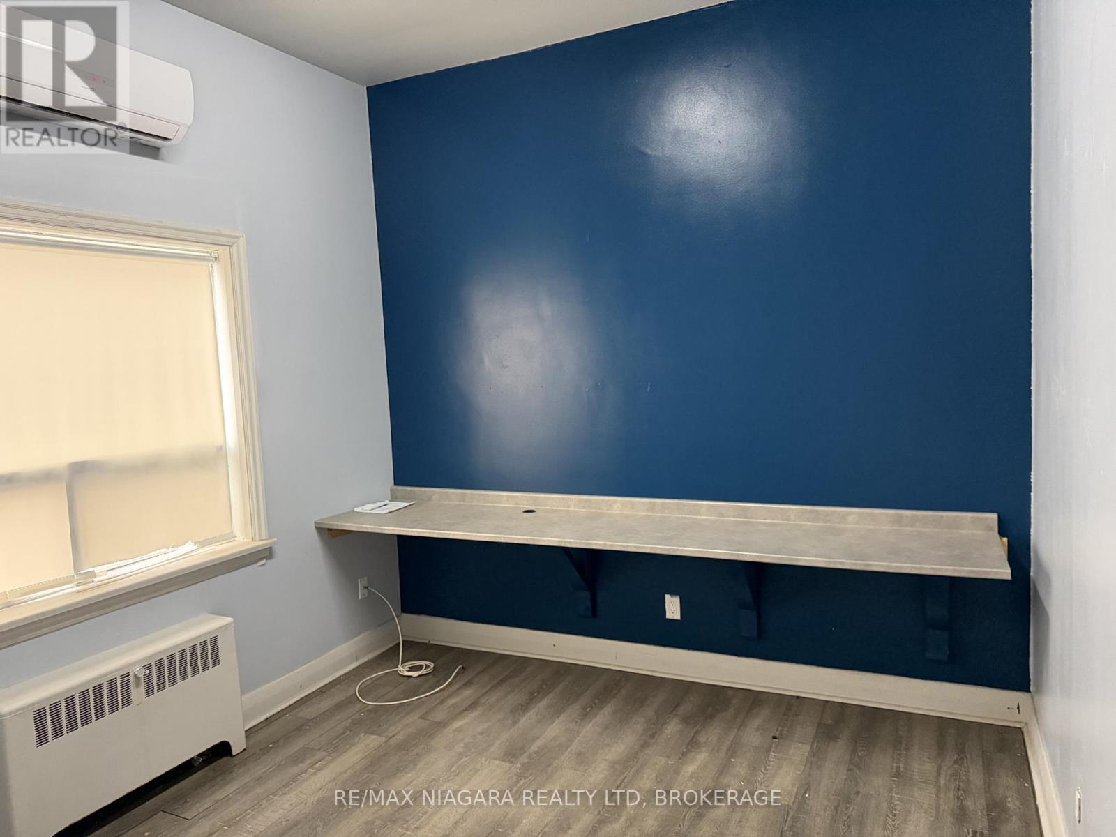 1 - 5853 Royal Manor Drive, Niagara Falls, Ontario  L2G 1E9 - Photo 8 - X12955652