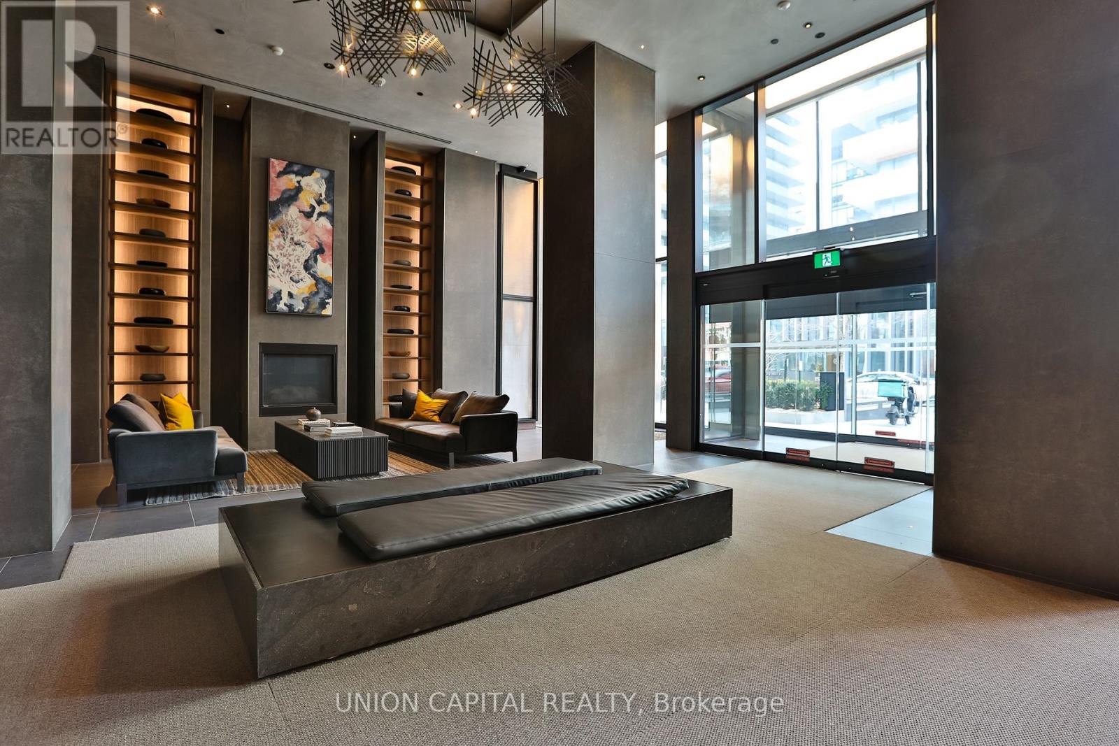 1406 - 55 Charles Street E, Toronto, Ontario  M4Y 0J1 - Photo 3 - C12884670