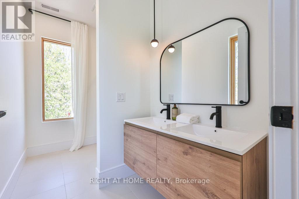 920 Calder Road, Mississauga, Ontario  L5J 2N7 - Photo 30 - W12955648