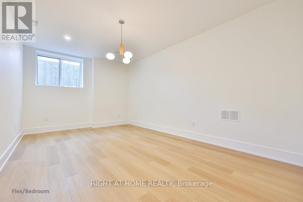 920 Calder Road, Mississauga, Ontario  L5J 2N7 - Photo 41 - W12955648