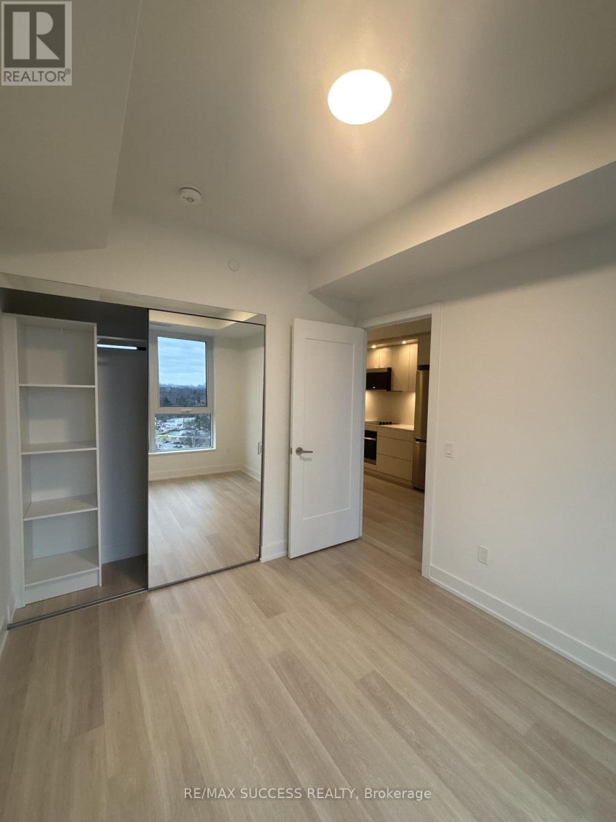 1610 - 60 Central Park Roadway, Toronto, Ontario  M9A 0E6 - Photo 17 - W12955654