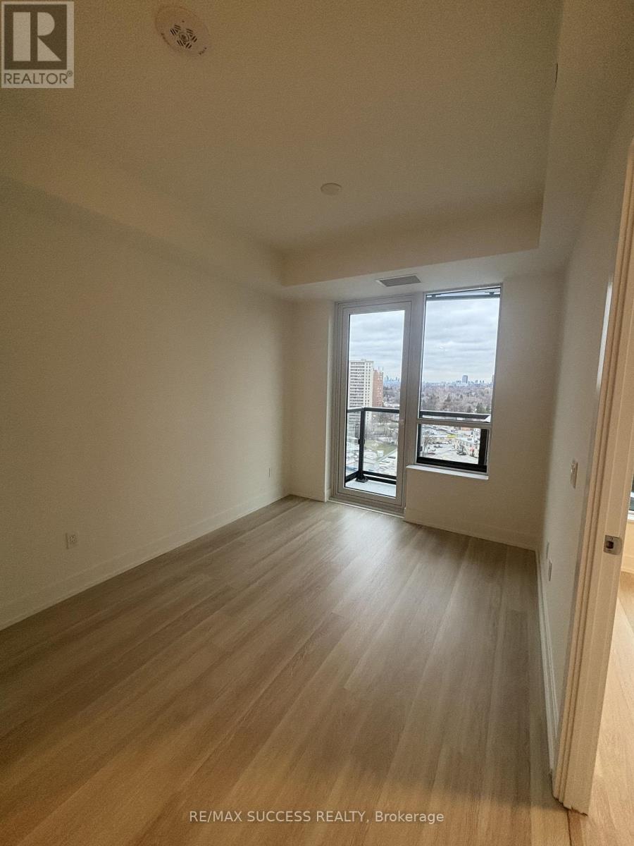 1610 - 60 Central Park Roadway, Toronto, Ontario  M9A 0E6 - Photo 20 - W12955654