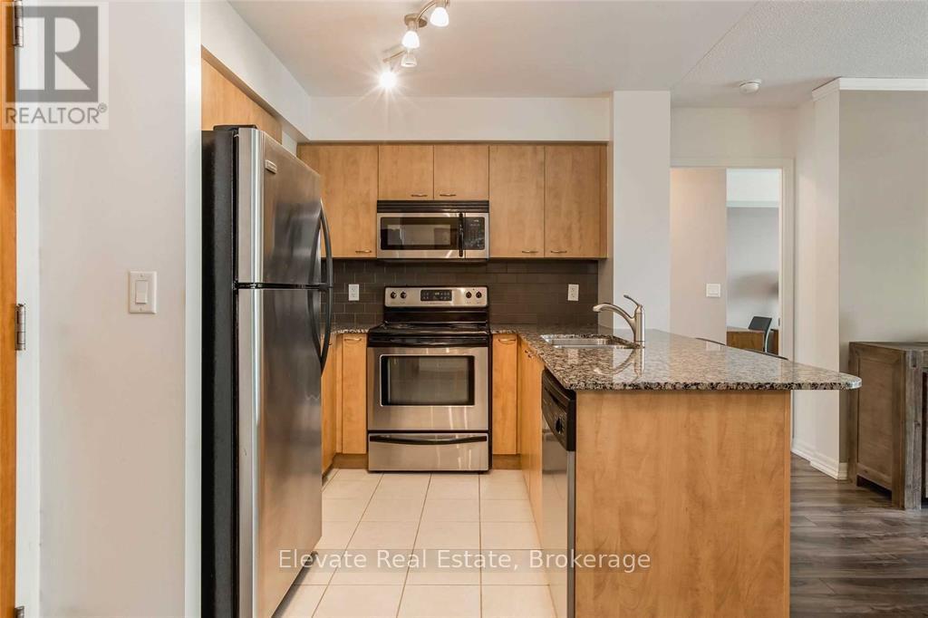1009 - 1403 Royal York Road, Toronto, Ontario  M9P 0A1 - Photo 2 - W12955674