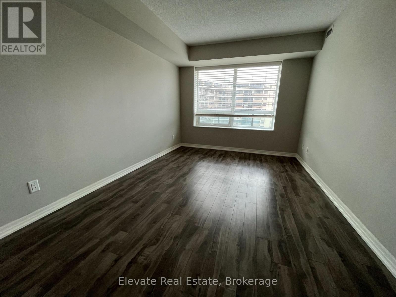 1009 - 1403 Royal York Road, Toronto, Ontario  M9P 0A1 - Photo 6 - W12955674