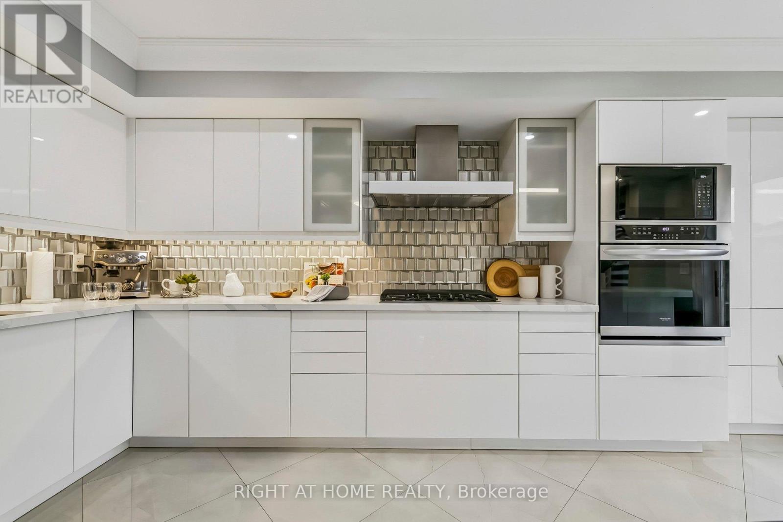 23 Coates Drive, Milton, Ontario  L9T 5R4 - Photo 18 - W12955694