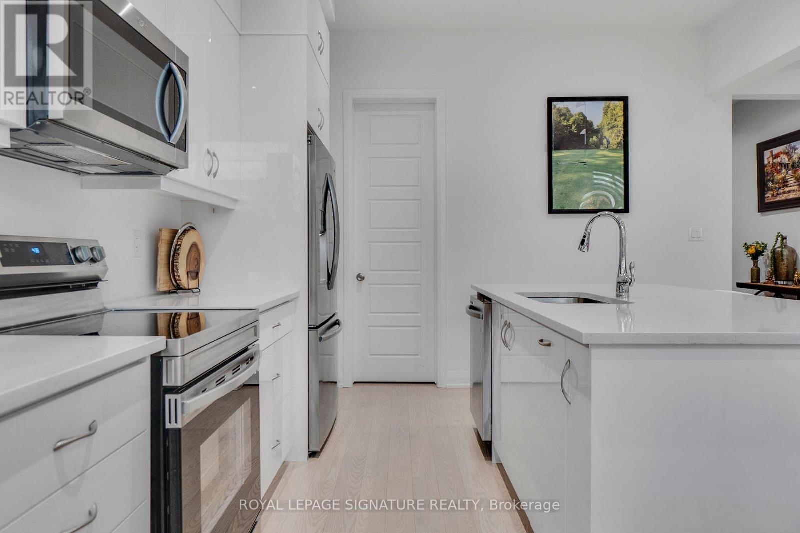 Main-Upper - 3255 Harasym Trail N, Oakville, Ontario  L6M 5N6 - Photo 16 - W12955752