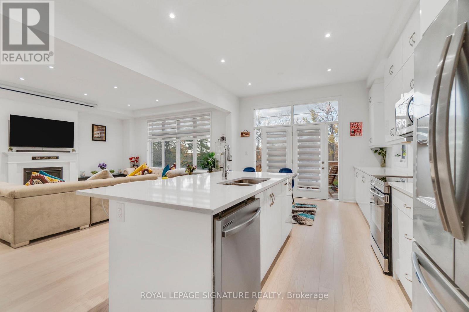 Main-Upper - 3255 Harasym Trail N, Oakville, Ontario  L6M 5N6 - Photo 19 - W12955752