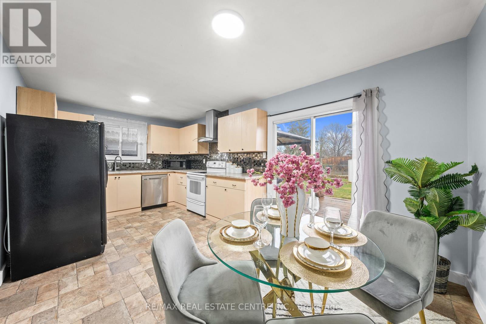 101 Griselda Crescent, Brampton, Ontario  L6S 1M4 - Photo 19 - W12955762