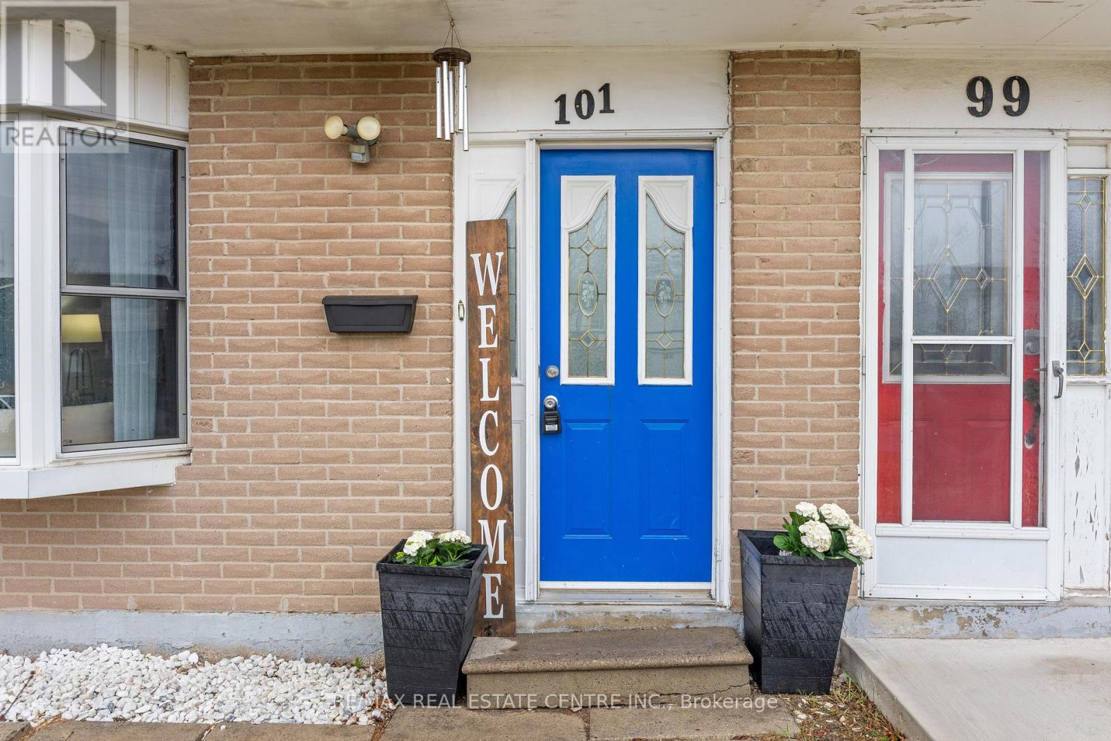 101 Griselda Crescent, Brampton, Ontario  L6S 1M4 - Photo 3 - W12955762