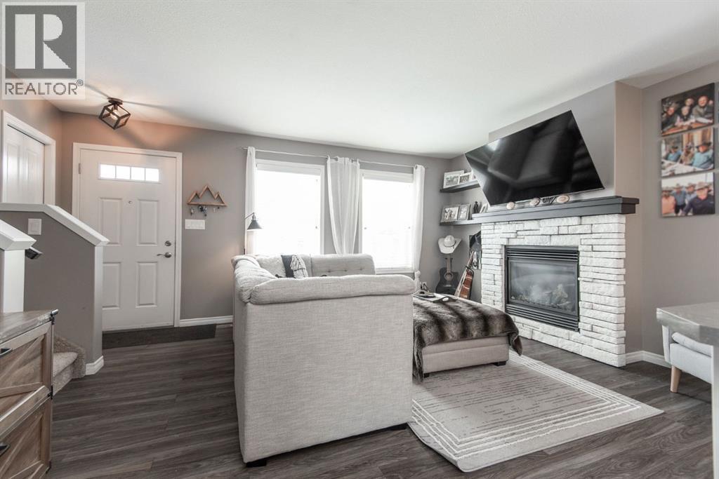 12 Rafferty Court, Sylvan Lake, Alberta  T4S 0K3 - Photo 4 - A2290898