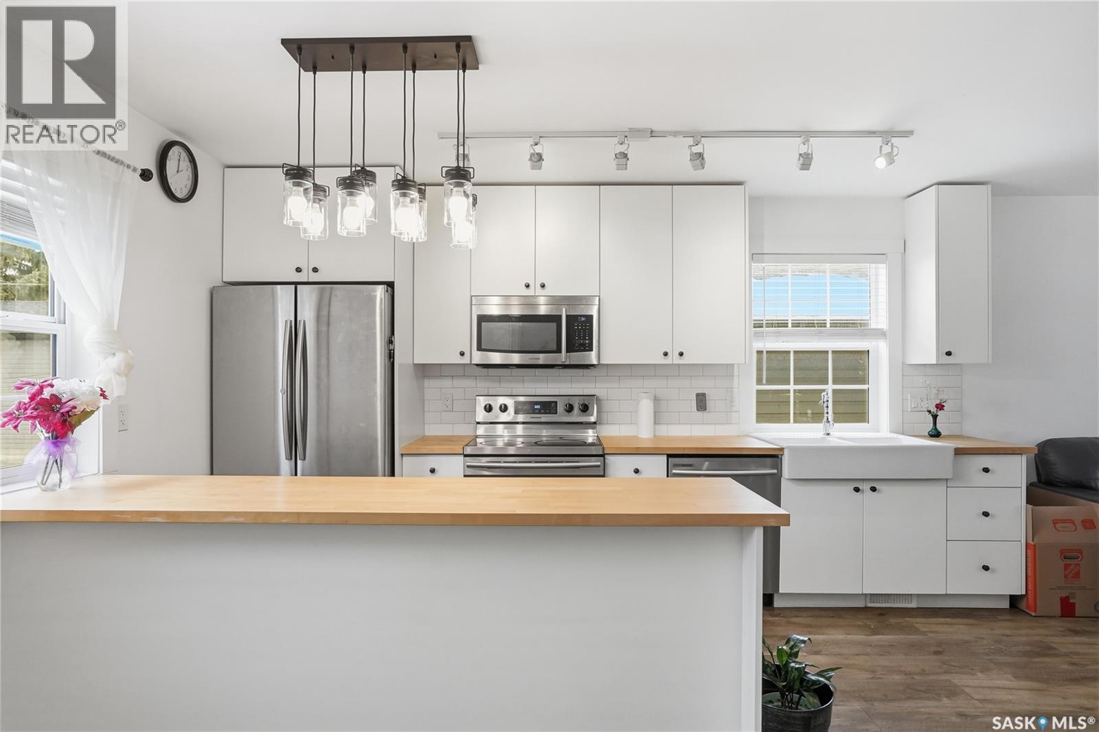 929 K Avenue N, Saskatoon, Saskatchewan  S7L 2N3 - Photo 11 - SK032044