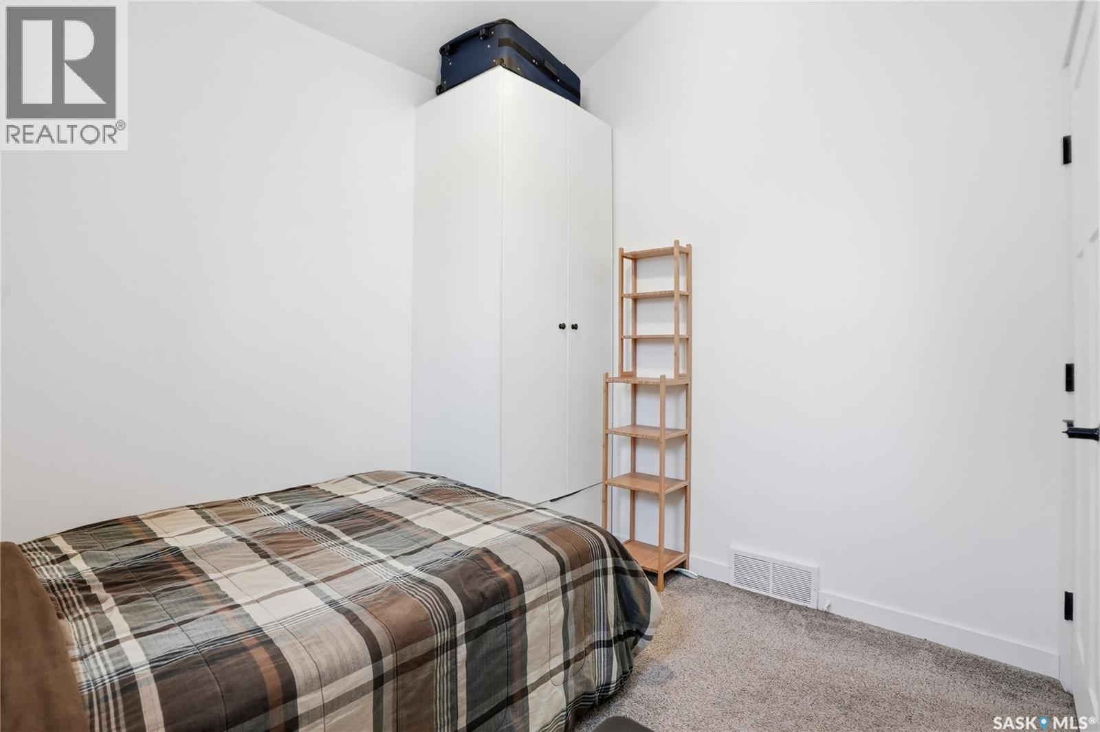 929 K Avenue N, Saskatoon, Saskatchewan  S7L 2N3 - Photo 27 - SK032044