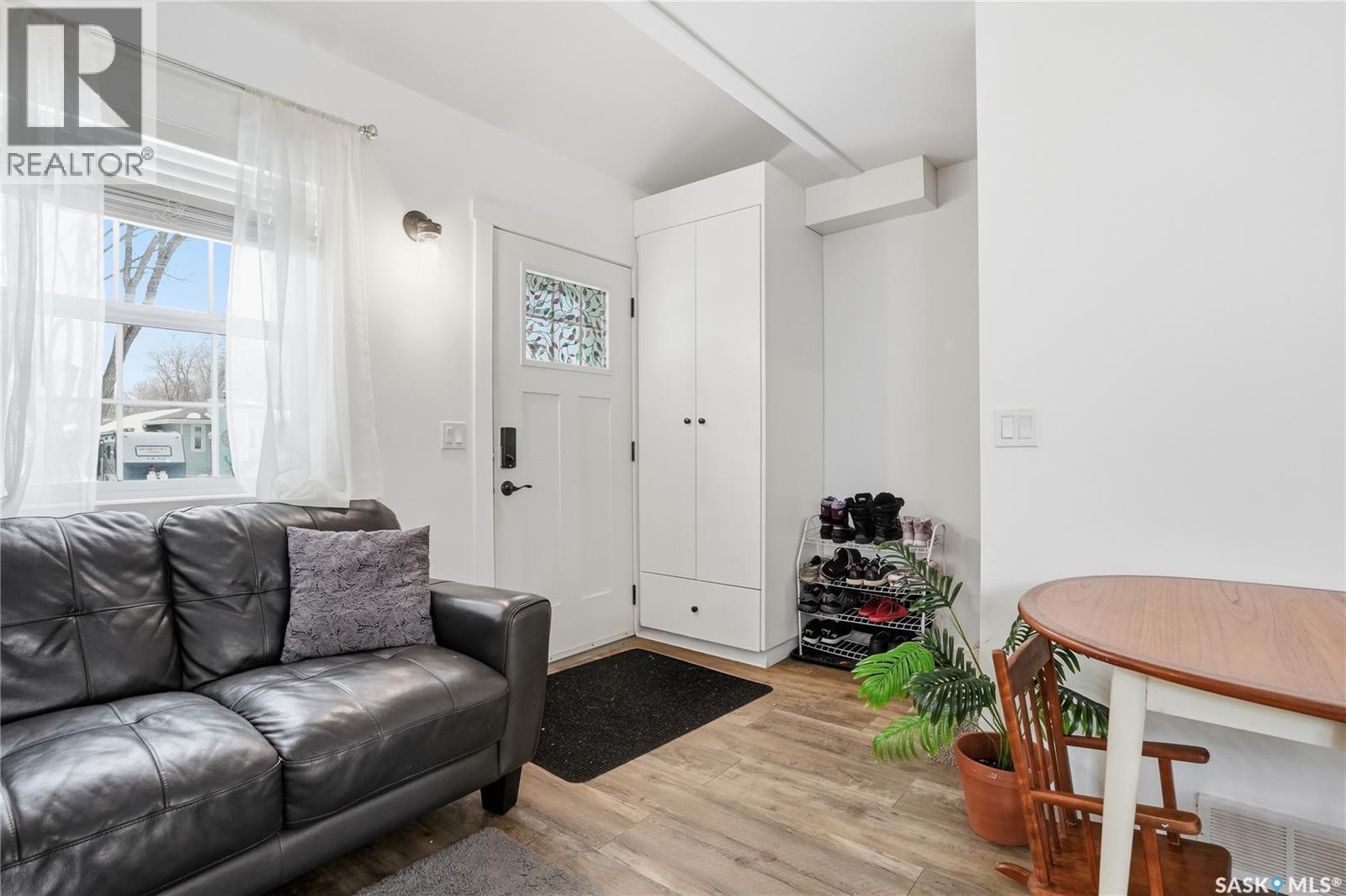 929 K Avenue N, Saskatoon, Saskatchewan  S7L 2N3 - Photo 4 - SK032044