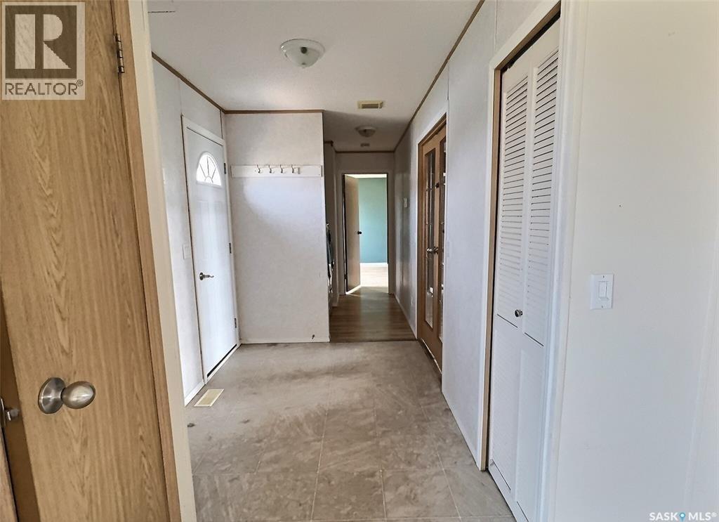 92 Foord Crescent, Macoun, Saskatchewan  S0C 1P0 - Photo 13 - SK032000