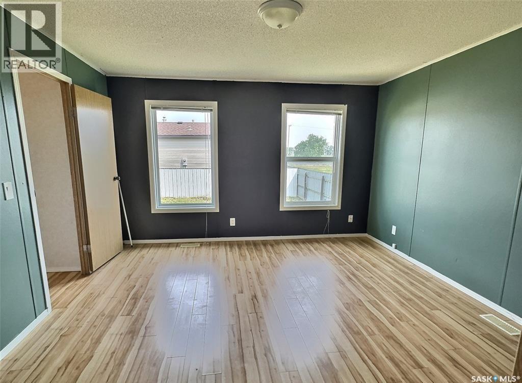 92 Foord Crescent, Macoun, Saskatchewan  S0C 1P0 - Photo 19 - SK032000