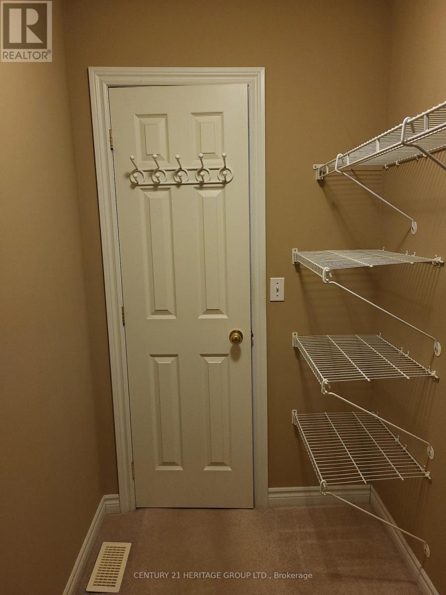 71 Finch Drive, Belleville, Ontario  K8P 5L4 - Photo 16 - X12955670