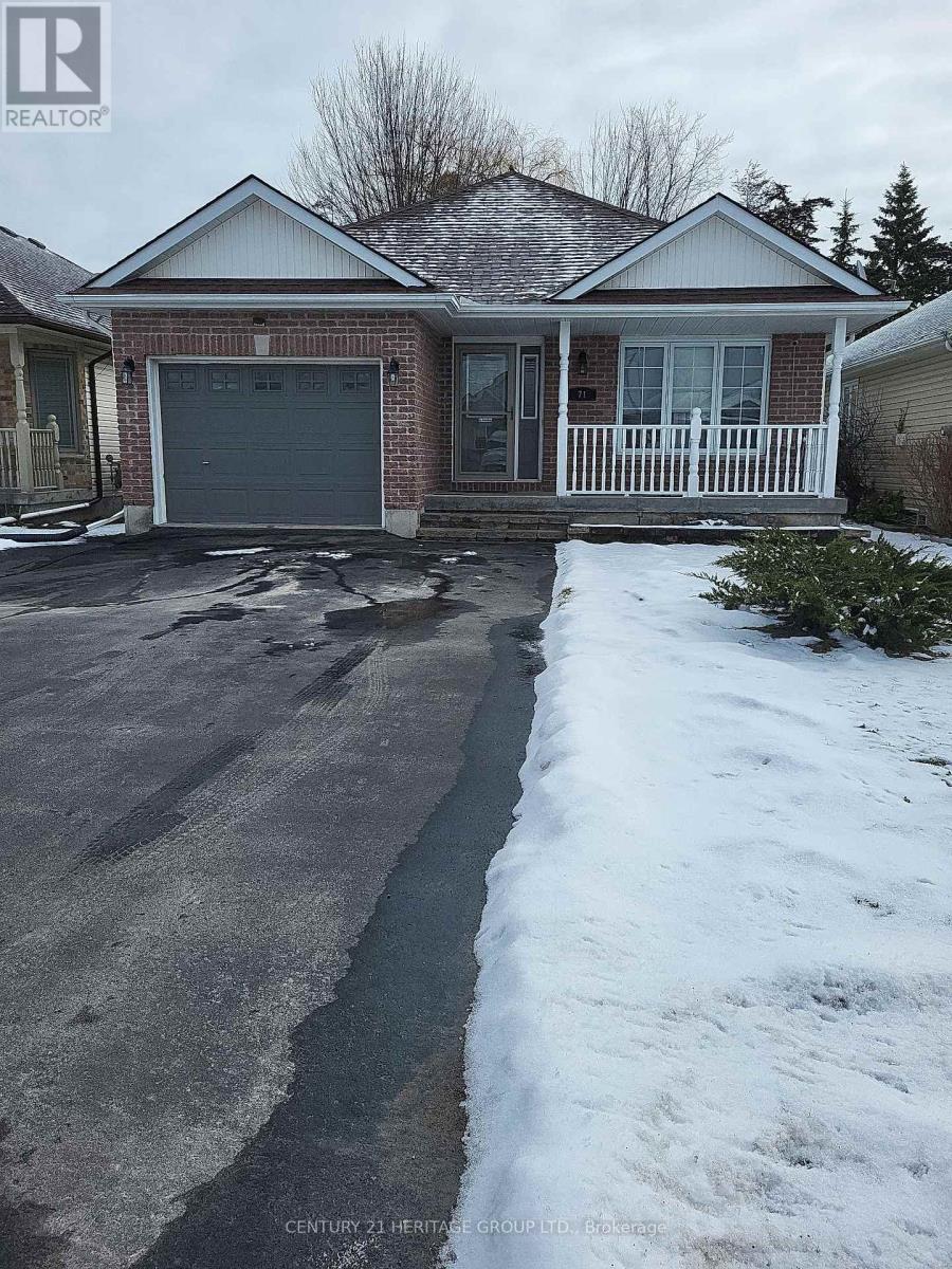 71 Finch Drive, Belleville, Ontario  K8P 5L4 - Photo 2 - X12955670