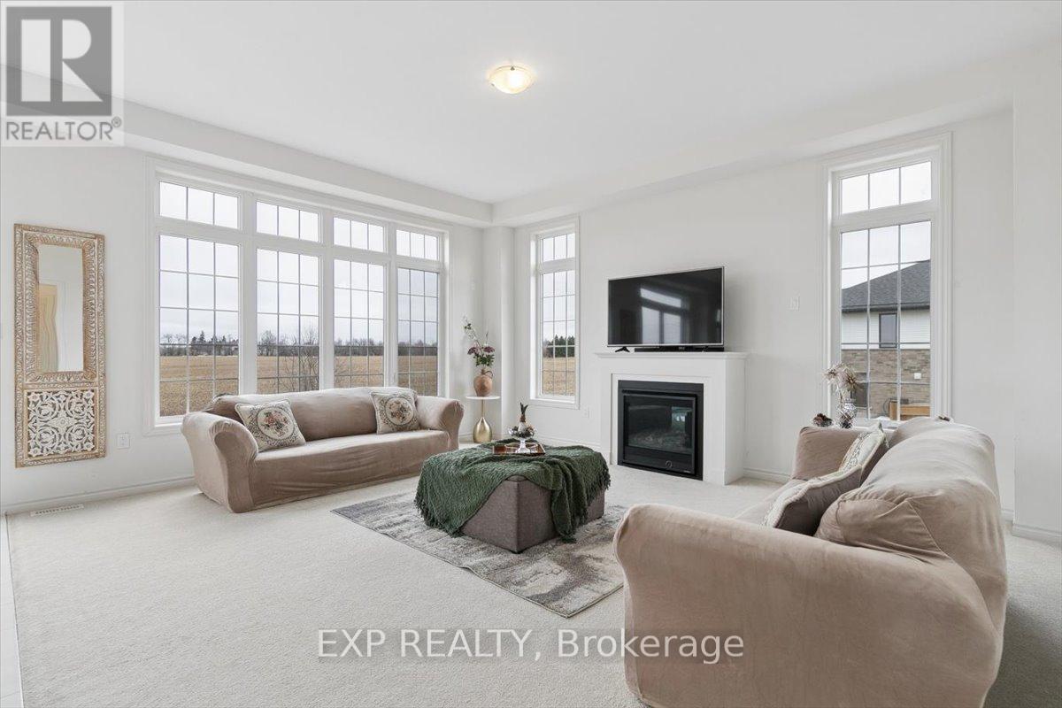 98 Rea Drive, Centre Wellington, Ontario  N1M 0J8 - Photo 13 - X12955708