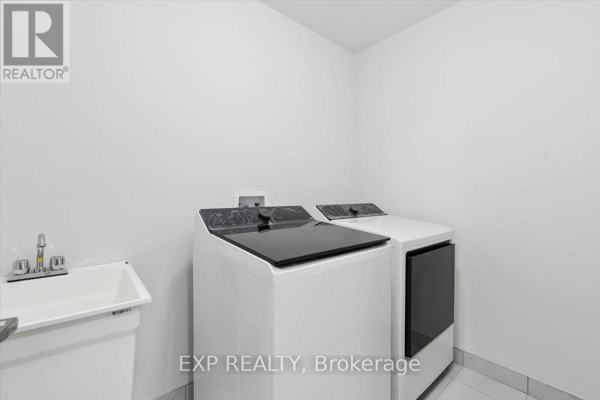 98 Rea Drive, Centre Wellington, Ontario  N1M 0J8 - Photo 34 - X12955708