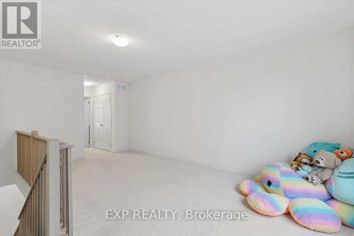 98 Rea Drive, Centre Wellington, Ontario  N1M 0J8 - Photo 35 - X12955708