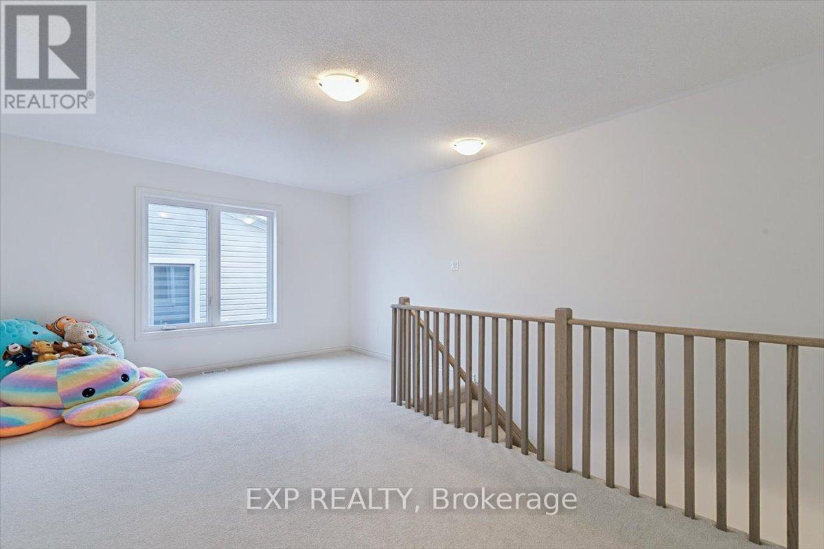 98 Rea Drive, Centre Wellington, Ontario  N1M 0J8 - Photo 36 - X12955708