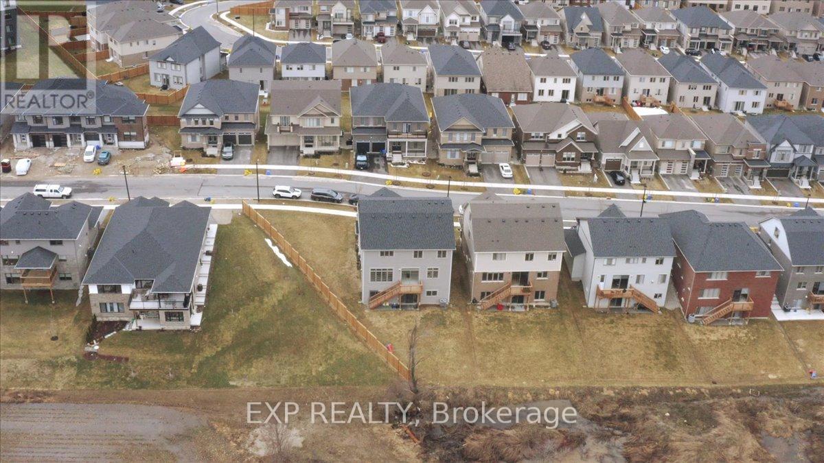 98 Rea Drive, Centre Wellington, Ontario  N1M 0J8 - Photo 47 - X12955708