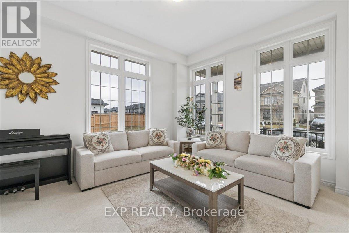 98 Rea Drive, Centre Wellington, Ontario  N1M 0J8 - Photo 9 - X12955708