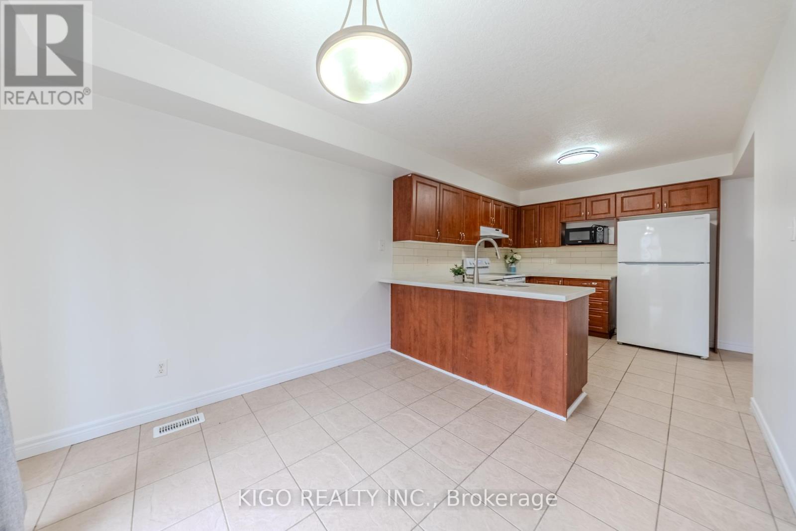 13 - 468 Doon South Drive, Kitchener, Ontario  N2P 0A2 - Photo 13 - X12955712