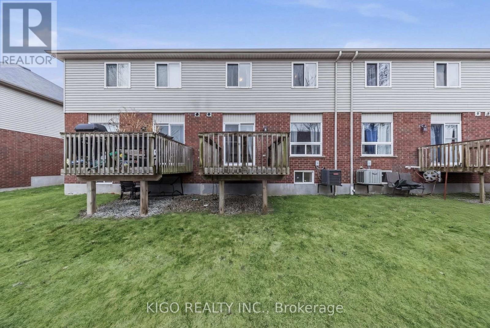 13 - 468 Doon South Drive, Kitchener, Ontario  N2P 0A2 - Photo 33 - X12955712