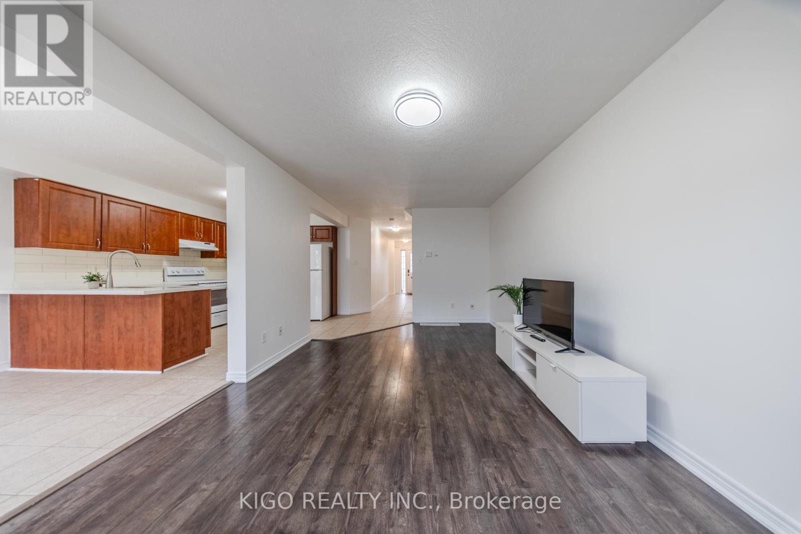 13 - 468 Doon South Drive, Kitchener, Ontario  N2P 0A2 - Photo 8 - X12955712