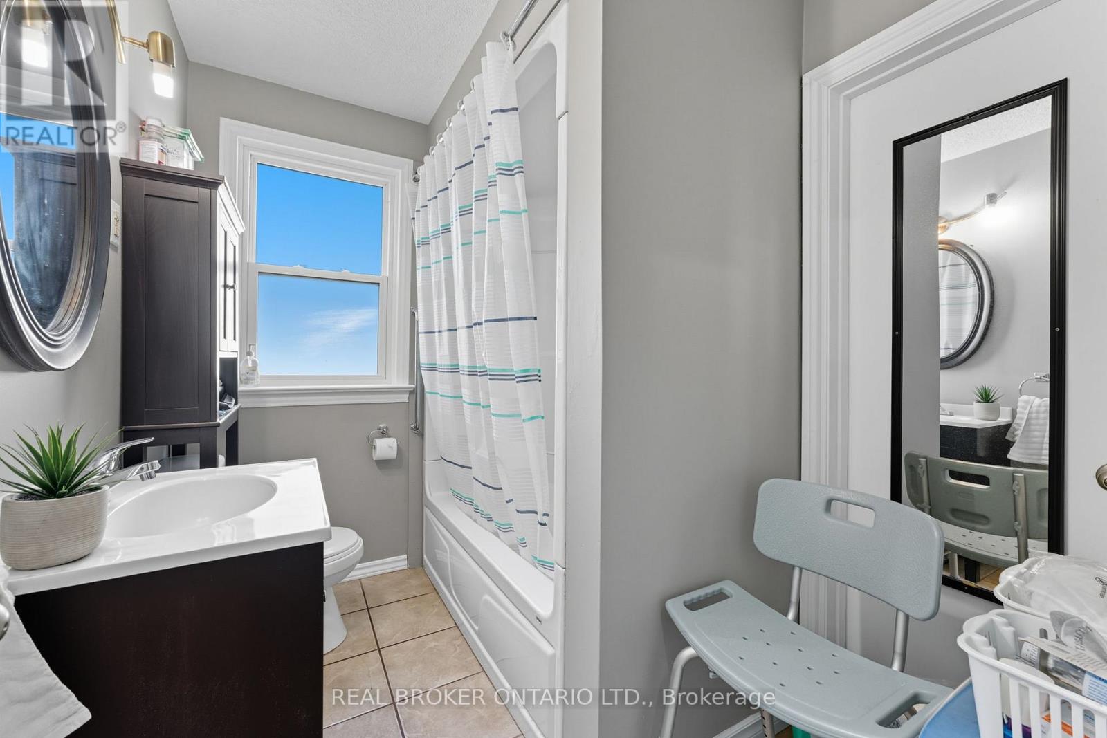 36 Gibson Drive, Norfolk, Ontario  N3Y 3L3 - Photo 11 - X12955718