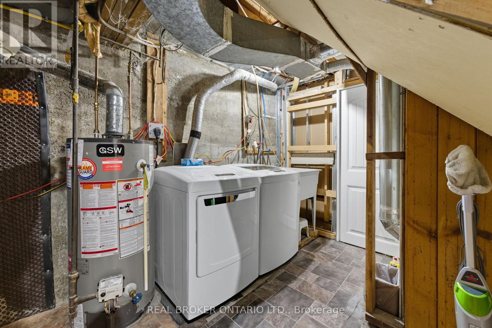 36 Gibson Drive, Norfolk, Ontario  N3Y 3L3 - Photo 24 - X12955718