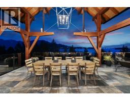 800 TAYLOR ROAD, Bowen Island, British Columbia