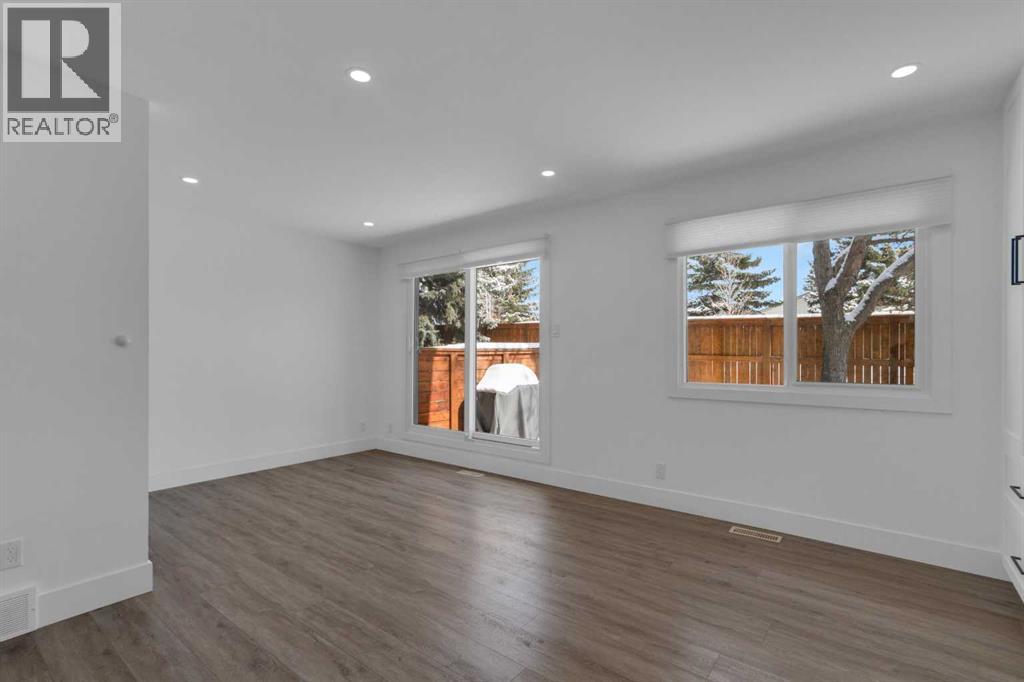 3, 64 Woodacres Crescent SW, Calgary, Alberta  T2W 4V6 - Photo 10 - A2291873