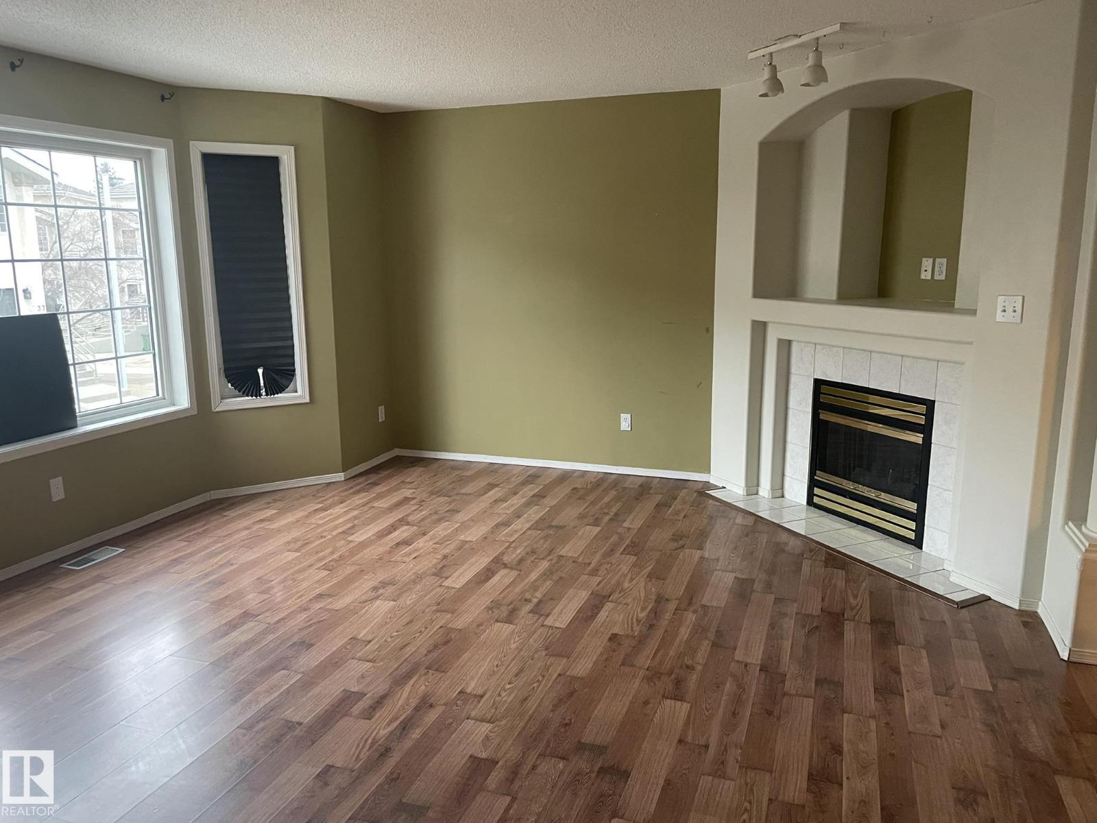 #2 1295 Carter Crest Rd Nw, Edmonton, Alberta  T5R 2N6 - Photo 6 - E4470573