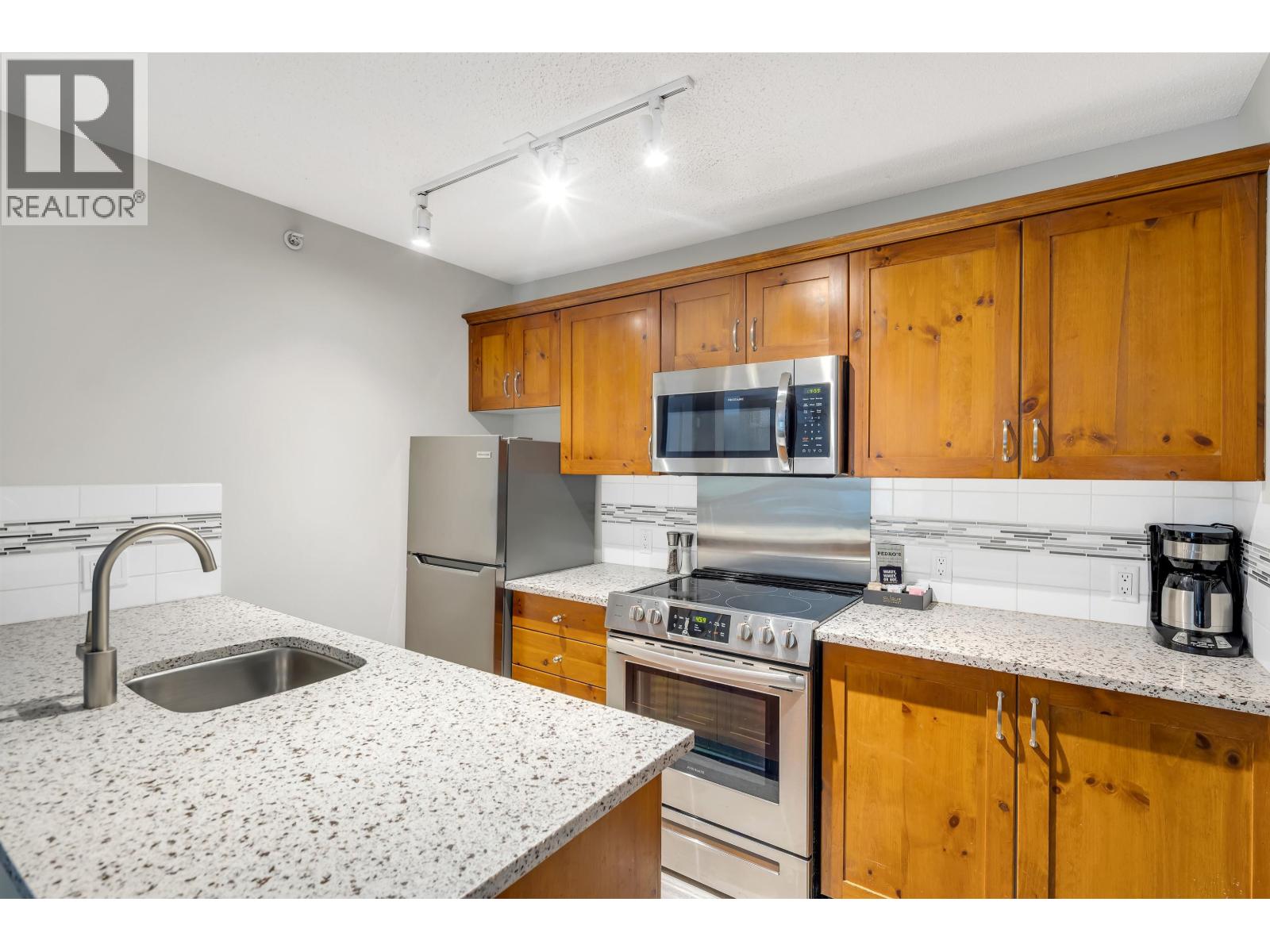 424 4899 Painted Cliff Road, Whistler, British Columbia  V8E 1E2 - Photo 8 - R3106164